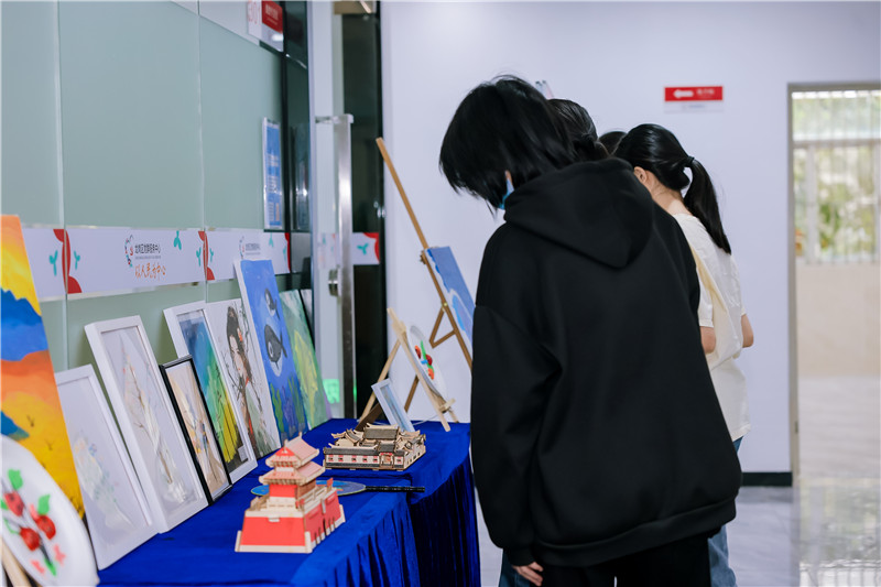 十三年志愿“星火如炬” 龍崗文藝匯演，公益與藝術共舞